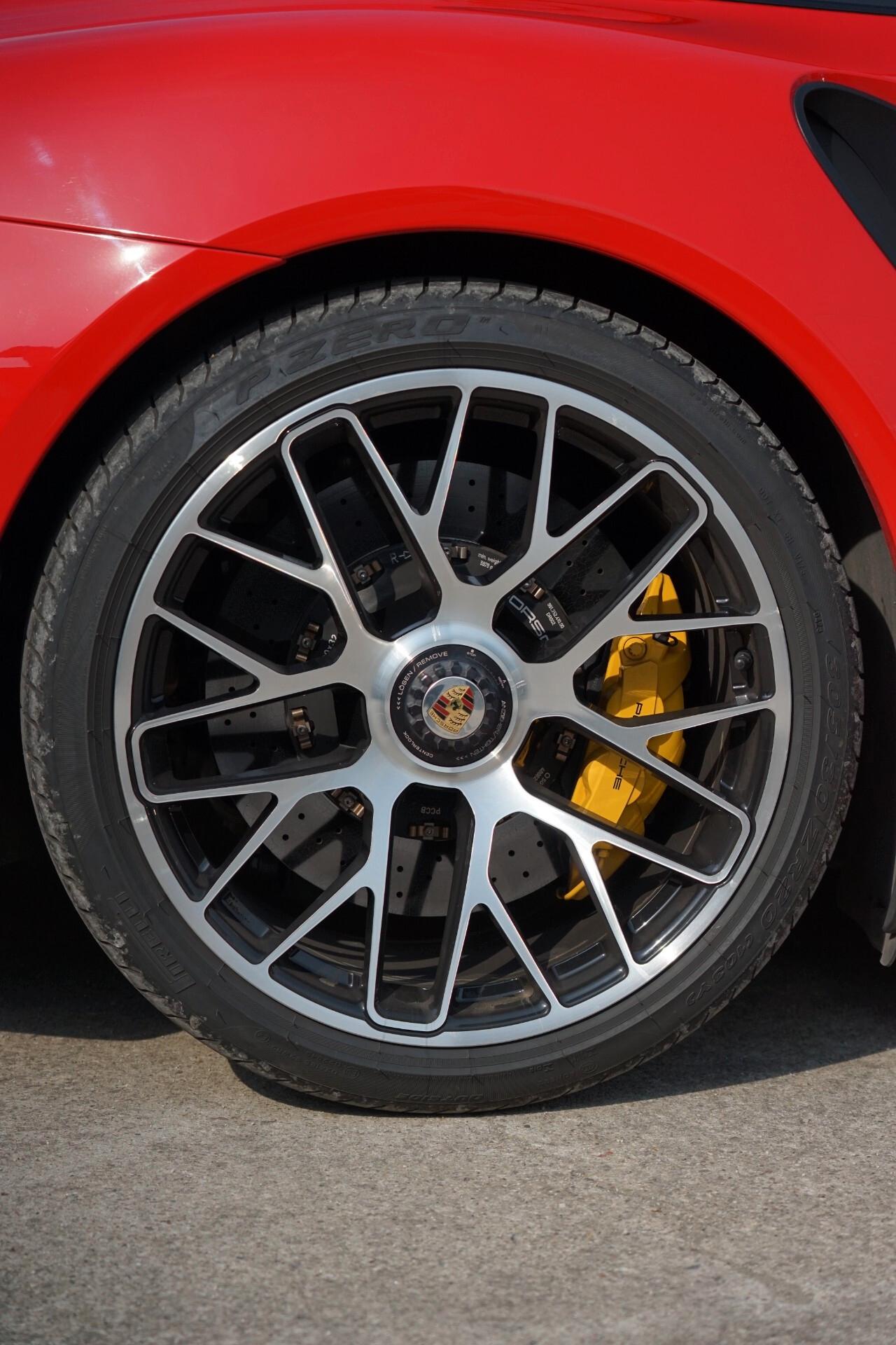 Porsche 911 Turbo S
