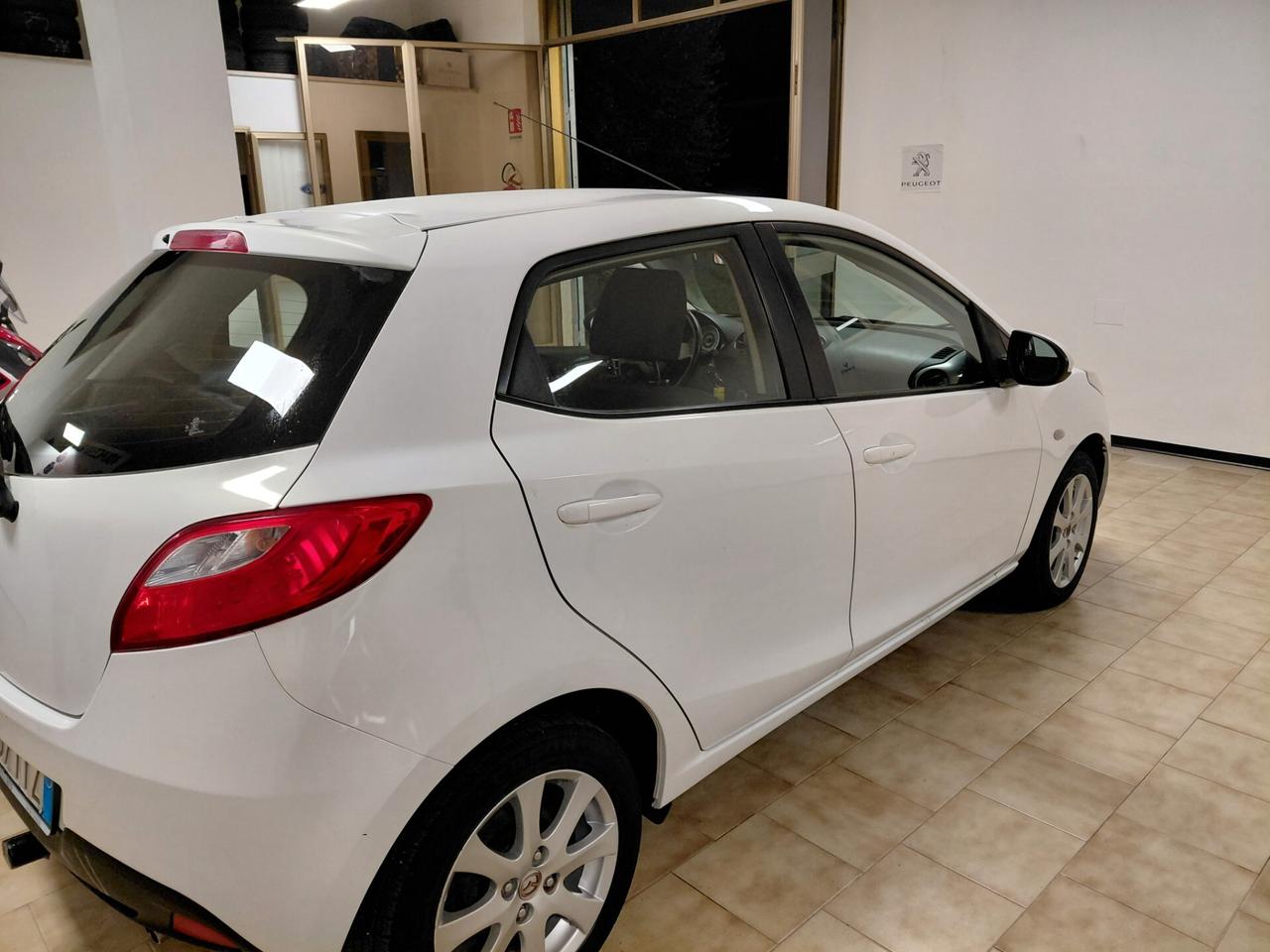 MAZDA 2 ANNO 2009 BZ 1.3 ADATTA PER NEOPATENTATI KM 166 MILA