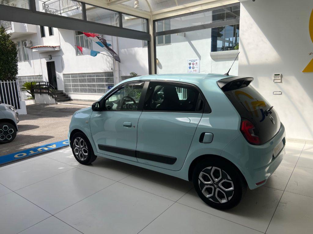 Renault Twingo SCe 65 CV Urban Night tua da €149,00 mensili