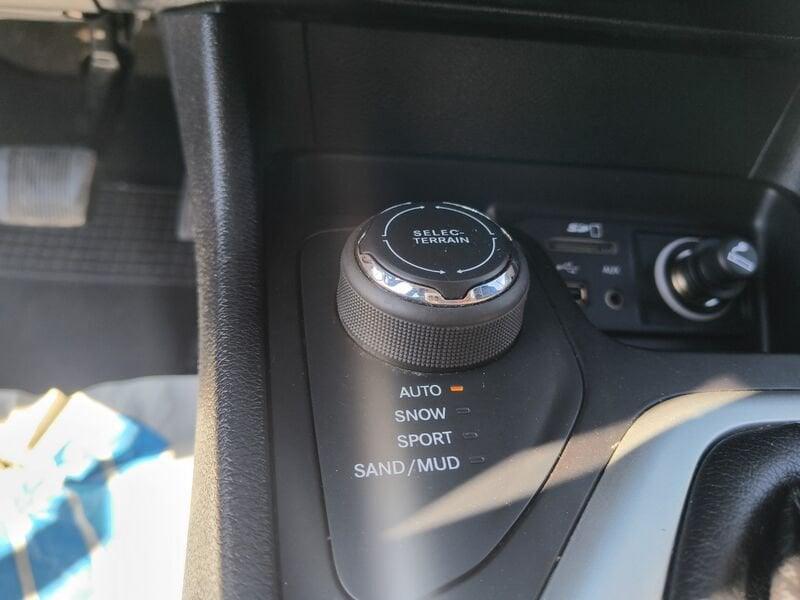 Jeep Cherokee 2.2 Mjt II 185cv Longitude 4WD Auto