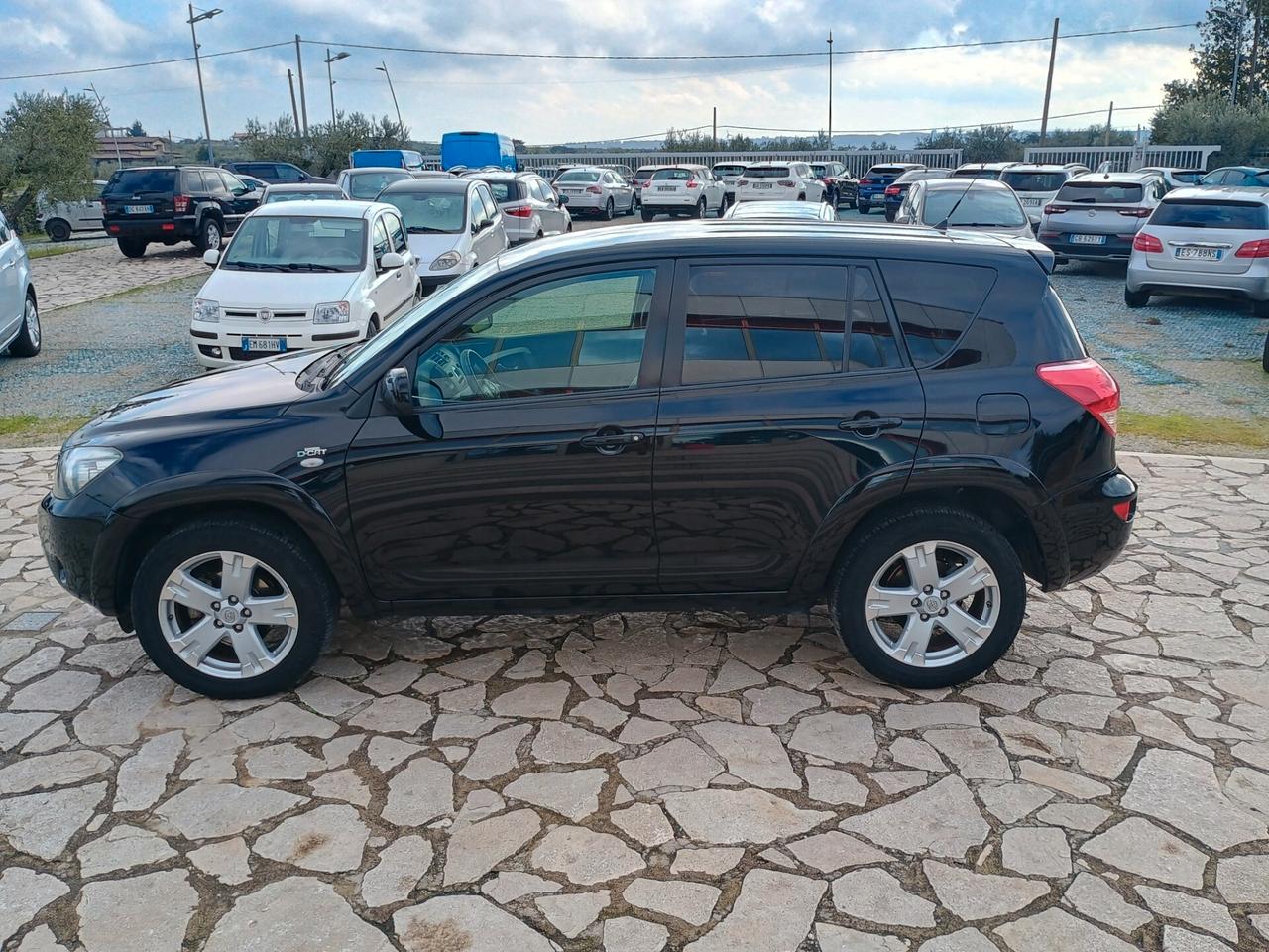 Toyota RAV 4 RAV4 2.2 D-4D 177 CV Luxury