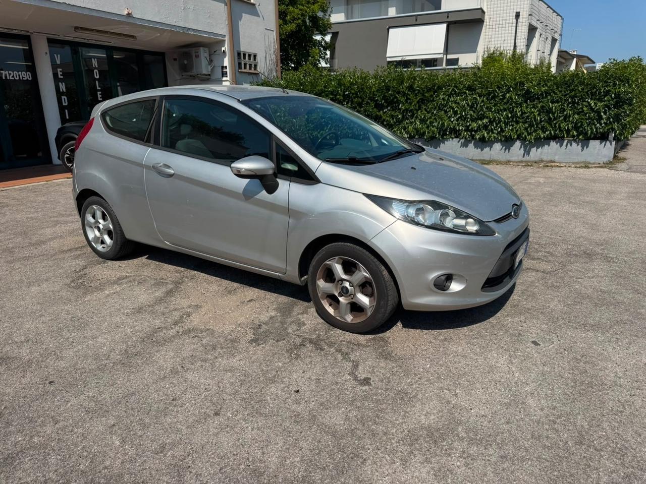 Ford Fiesta 1.2 82CV 3 porte Titanium