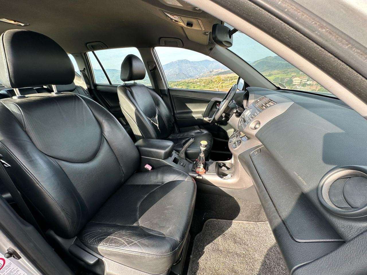 Toyota RAV 4 RAV4 2.2 D-4D 136 CV