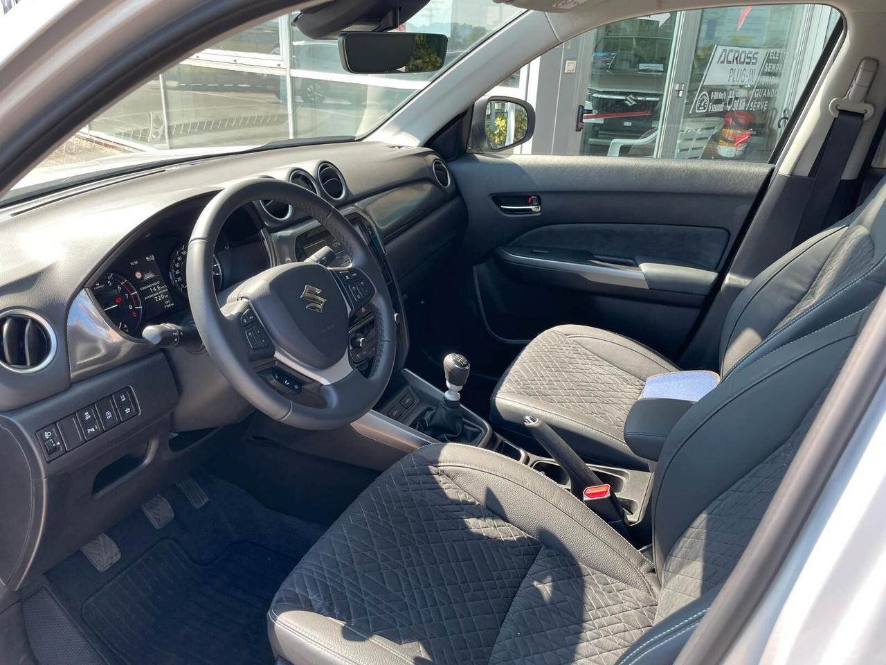 Suzuki Vitara 1.4 Hybrid Top