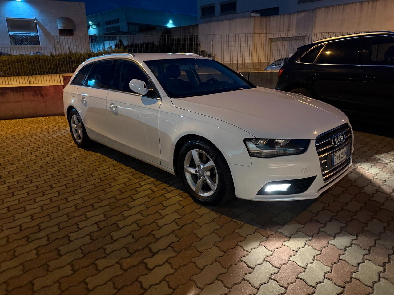 Audi A4 Avant 2.0 TDI ultra 136CV Business