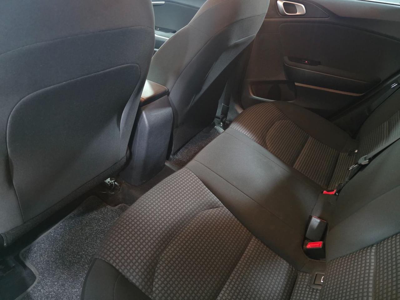 Kia Ceed Business 1.4 MPI #8758