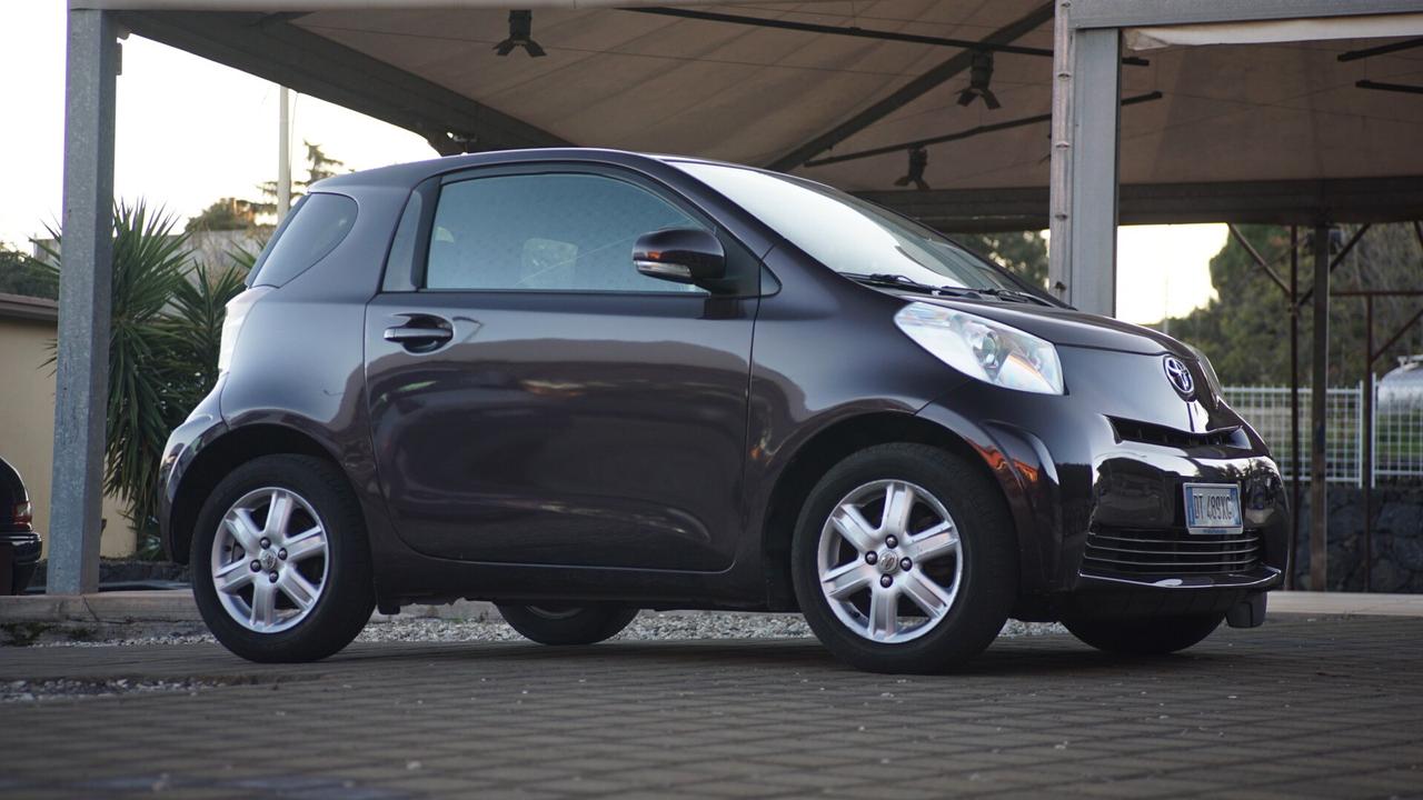 Toyota iQ 1.0 Multidrive