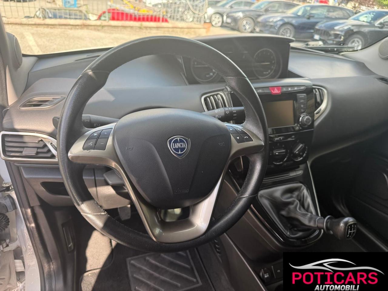 Lancia Ypsilon 1.2 69 CV 5 porte GPL Ecochic Gold