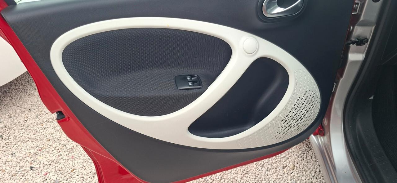 Smart ForFour 70 1.0 Passion