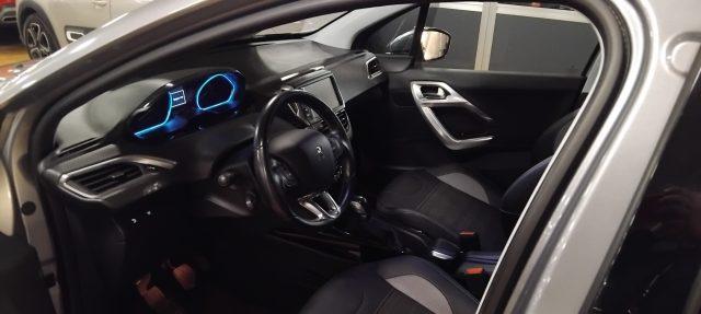 PEUGEOT 2008 1.2 PureTech 82 Allure