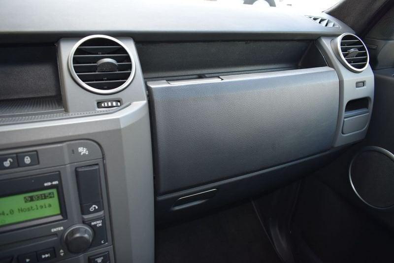 Land Rover Discovery 3 2.7 TDV6 7 POSTI