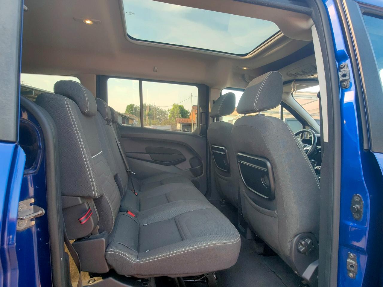 Ford Tourneo Connect 1.5 TDCi 120 CV Titanium FULL OPTIONAL