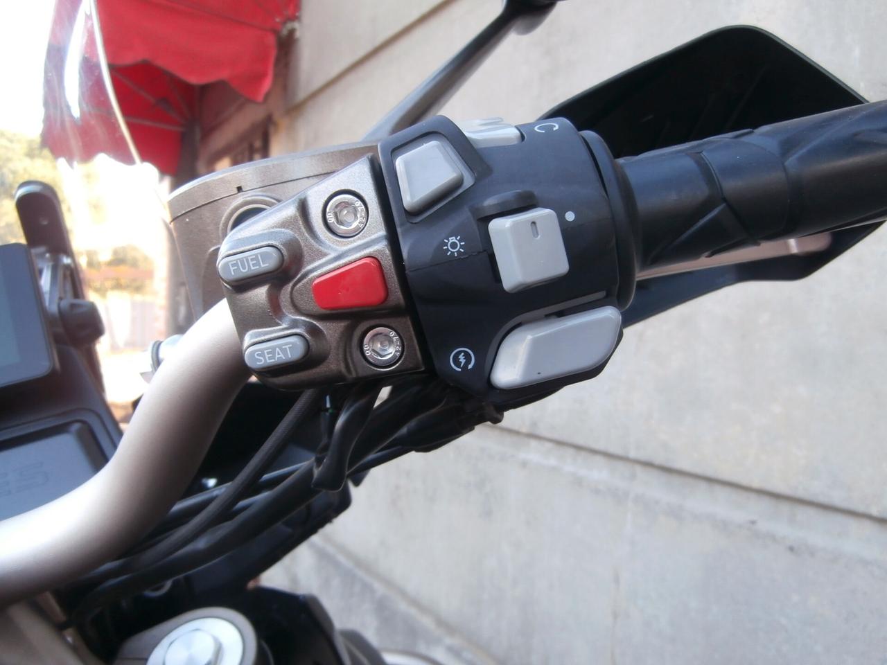 Zontes ZT 310 T 1 (2021- 23) Passaggio incluso, tagliandato e garantito