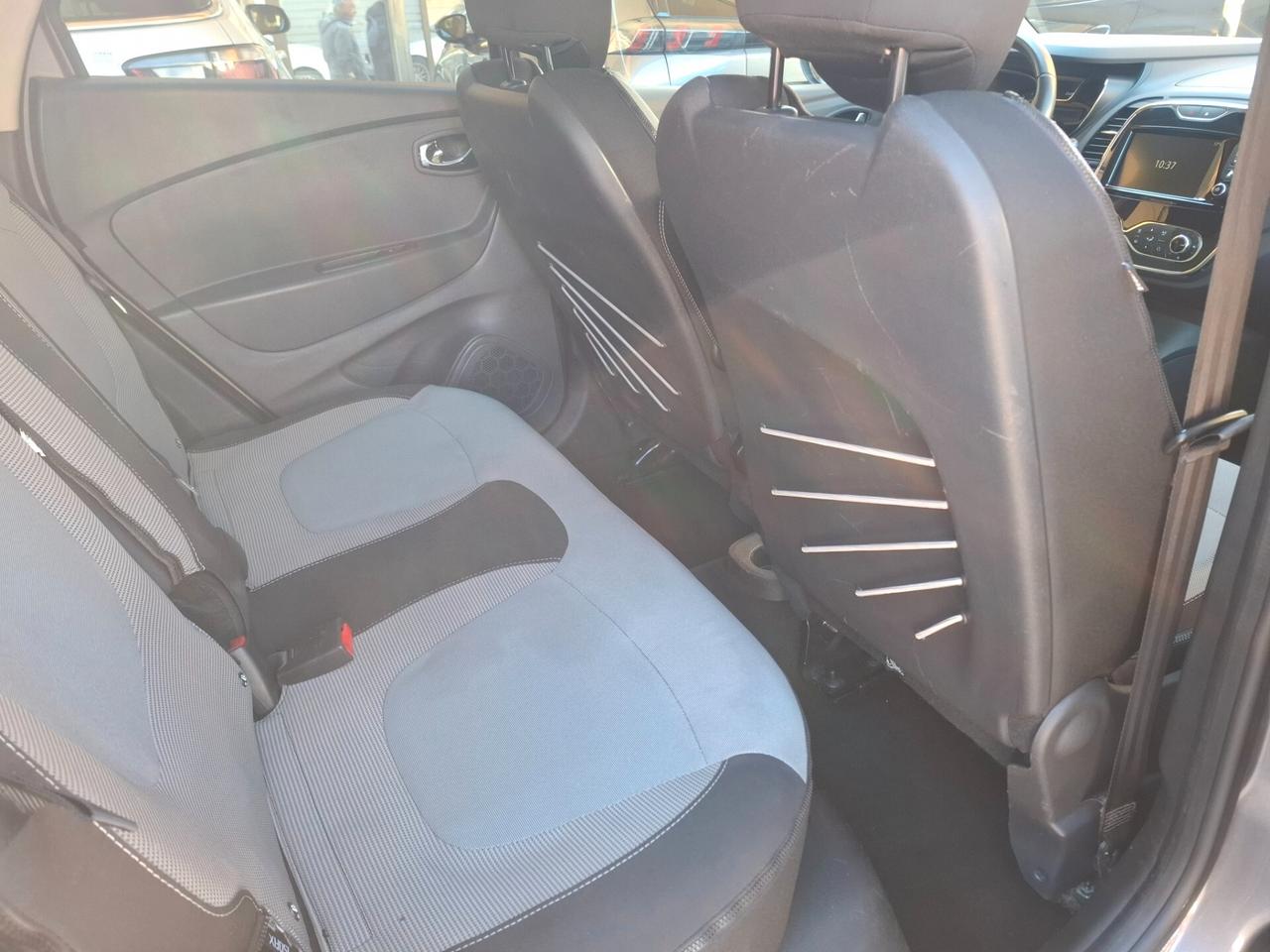 Renault Captur - 1.5 Dinamiche | Navigazione | Accesso/avviamento senza chiave | Climatizzatore