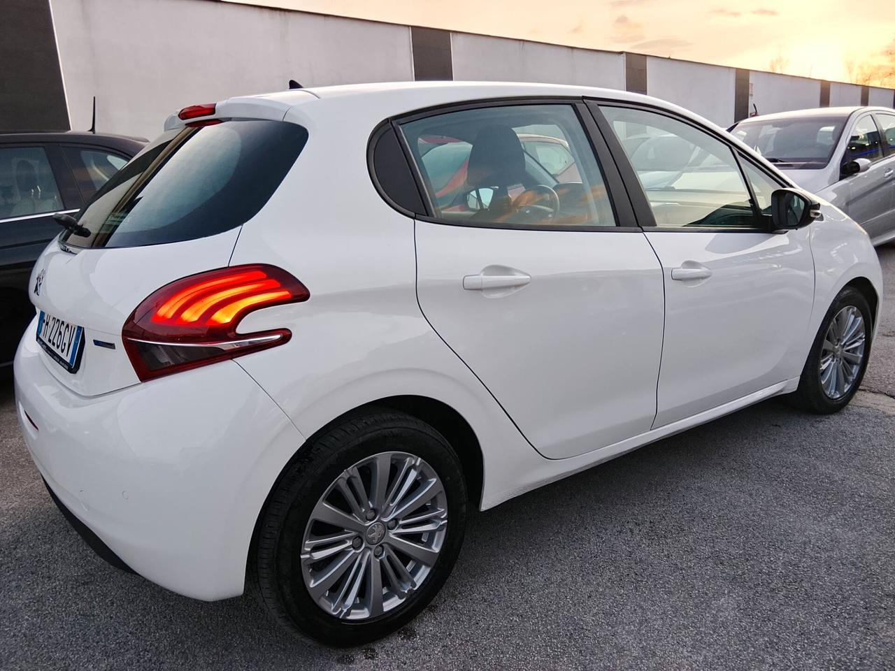 Peugeot 208 GPL CASA Allure!