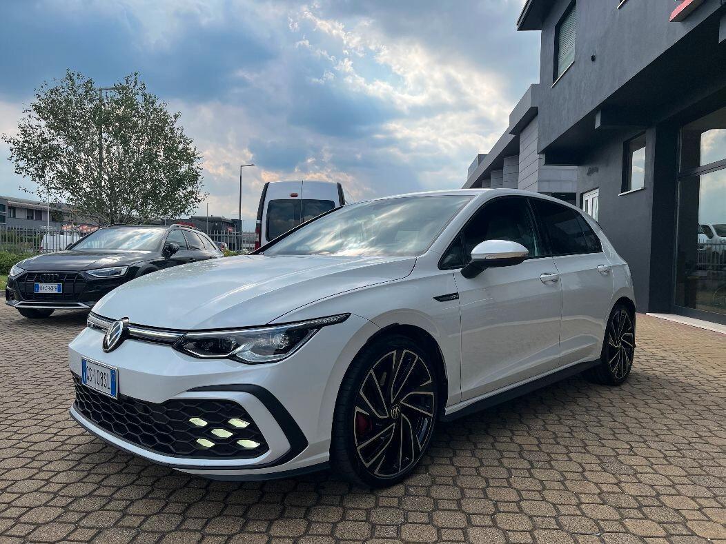 Volkswagen Golf 2.0 TDI DSG GTD