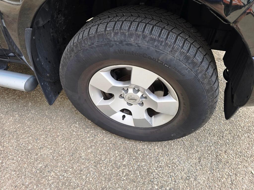 Nissan Navara 2.5 dCi 174CV "LE"