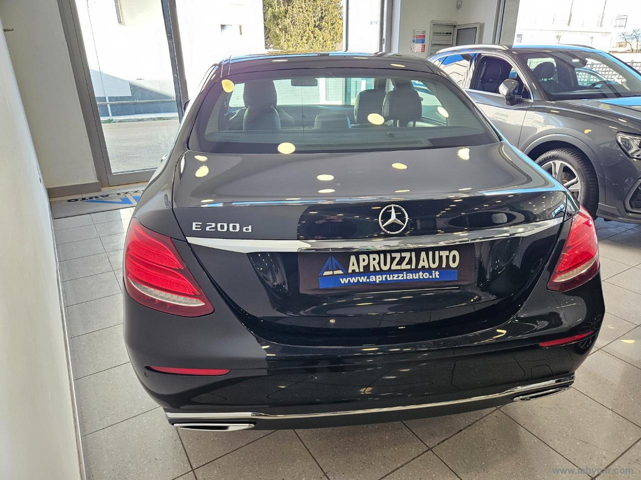 MERCEDES-BENZ E 200 d Auto Business Sport