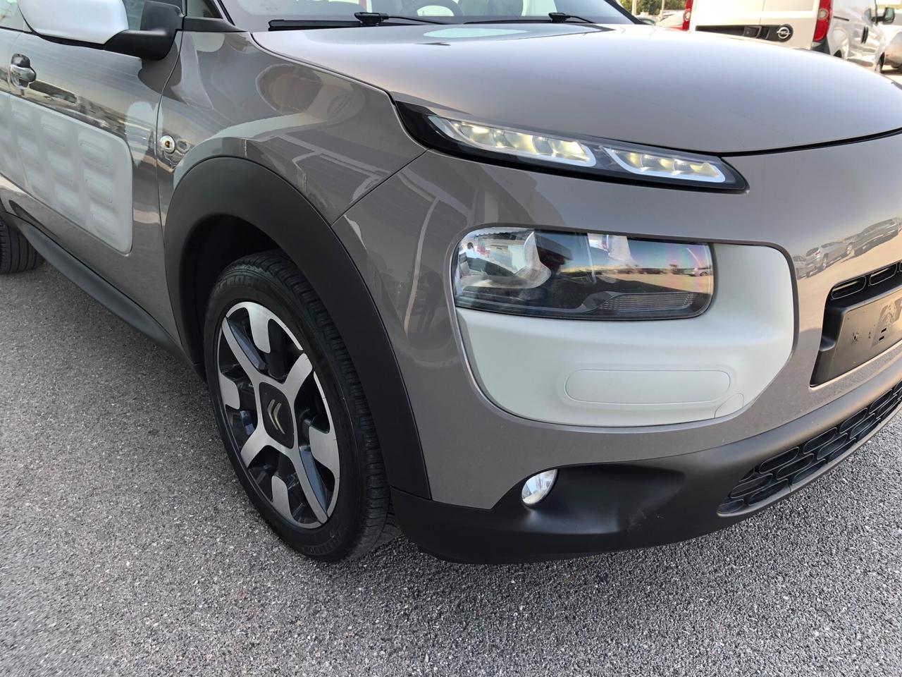 CITROEN C4 CACTUS 1.2 VTI 82 FEEL EDITION