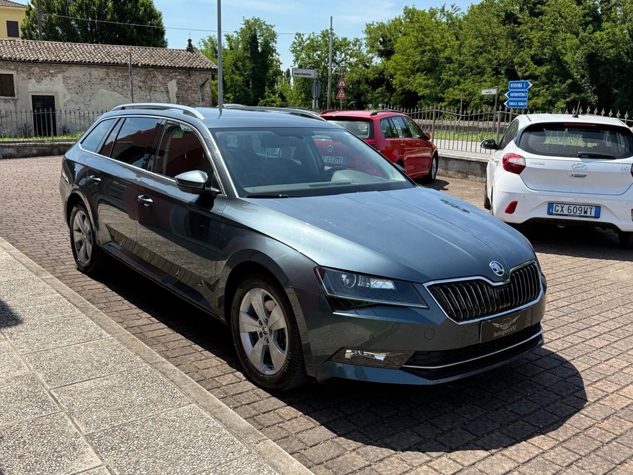 Skoda Superb 2.0 TDI 150 CV SCR 4x4 TG UFFICIALI