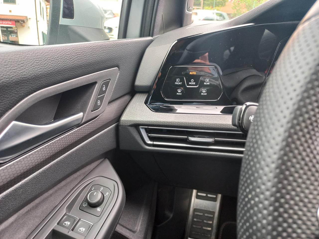 Volkswagen Golf GTI 2.0 TSI DSG
