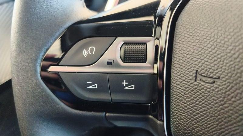 Peugeot 208 Style Hybrid 110 e-DCS6 auto