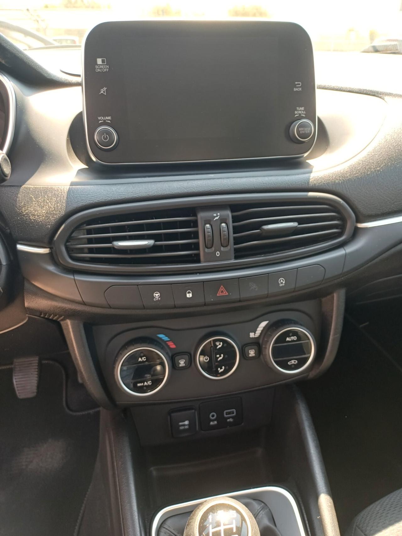 Fiat Tipo SW 1.3 diesel 95 cv GANCIO TRAINO