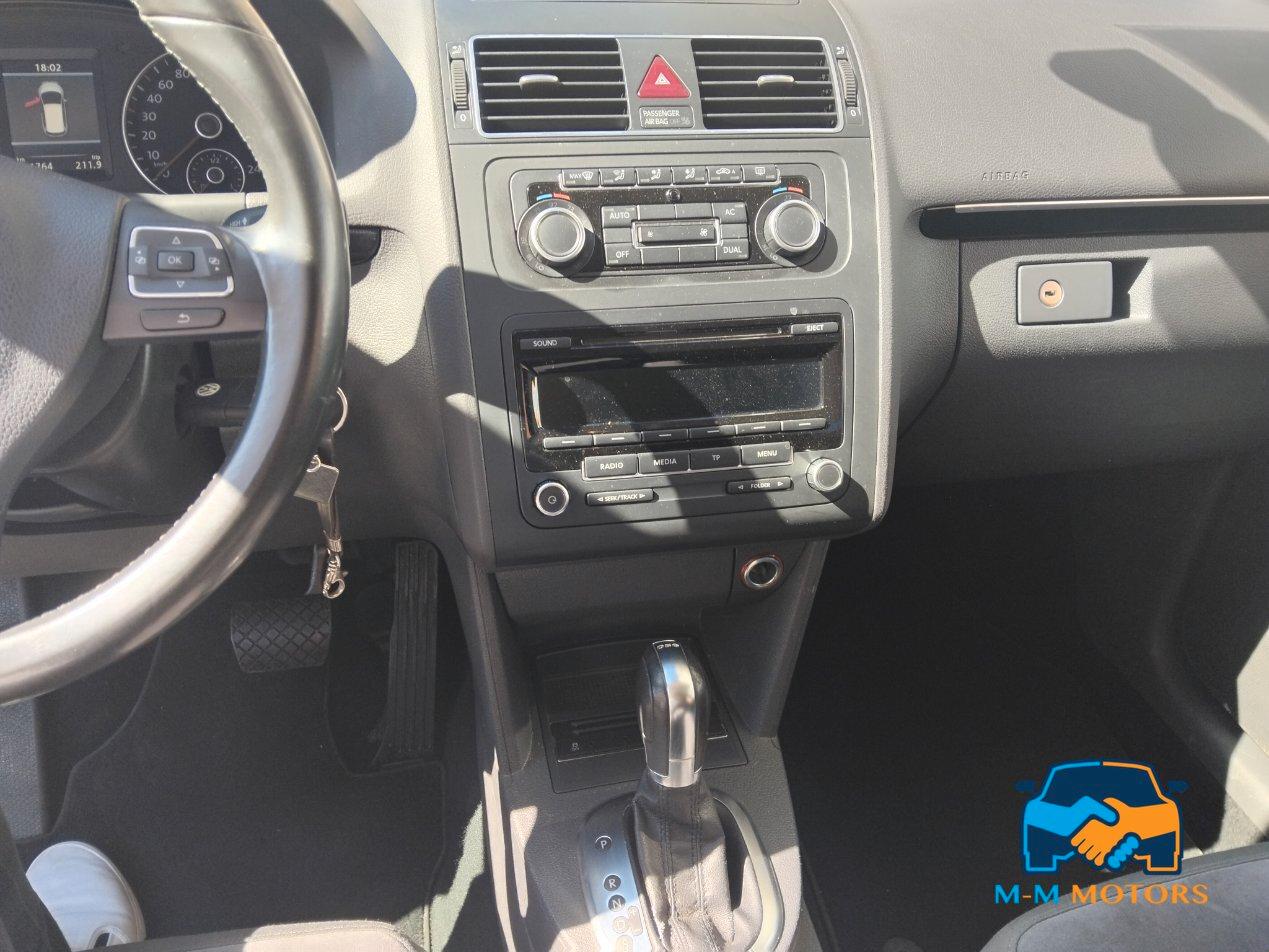 Volkswagen Touran 1.4 tsi Highline 140cv dsg 7 posti unico proprietario