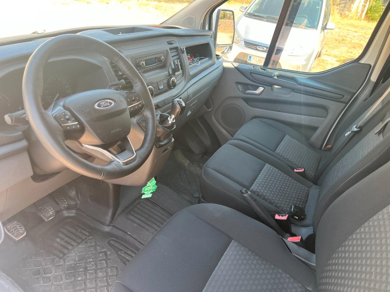 FORD Transit Custom 300 2.0 tdci 130cv Titanium L2H1 E6