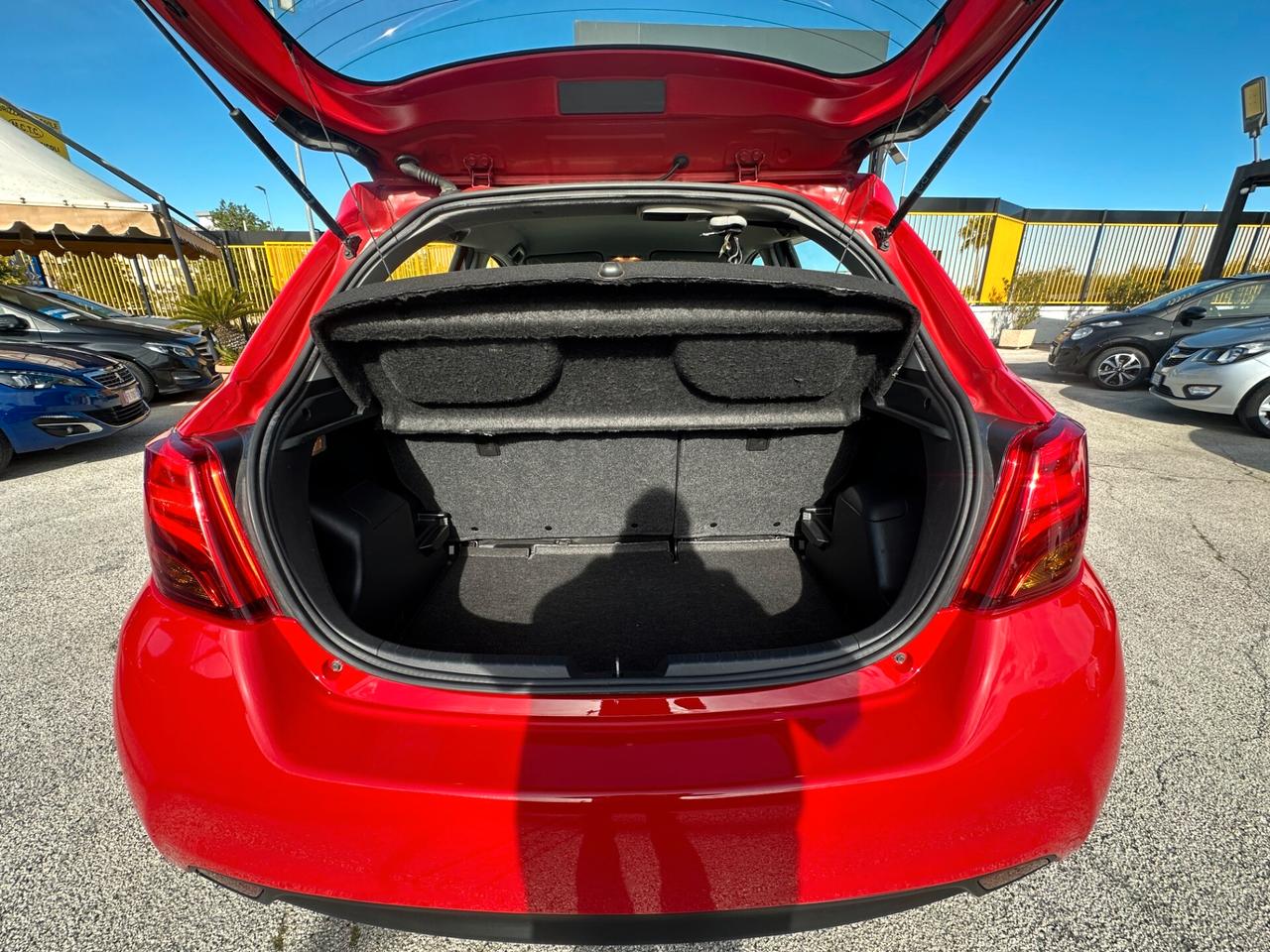 TOYOTA Yaris 1.4 D-4D 5 porte Active