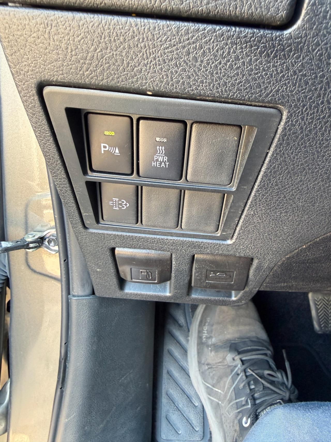 Toyota Hilux 2.4 D-4D A/T 4WD 4 porte Double Cab Executive
