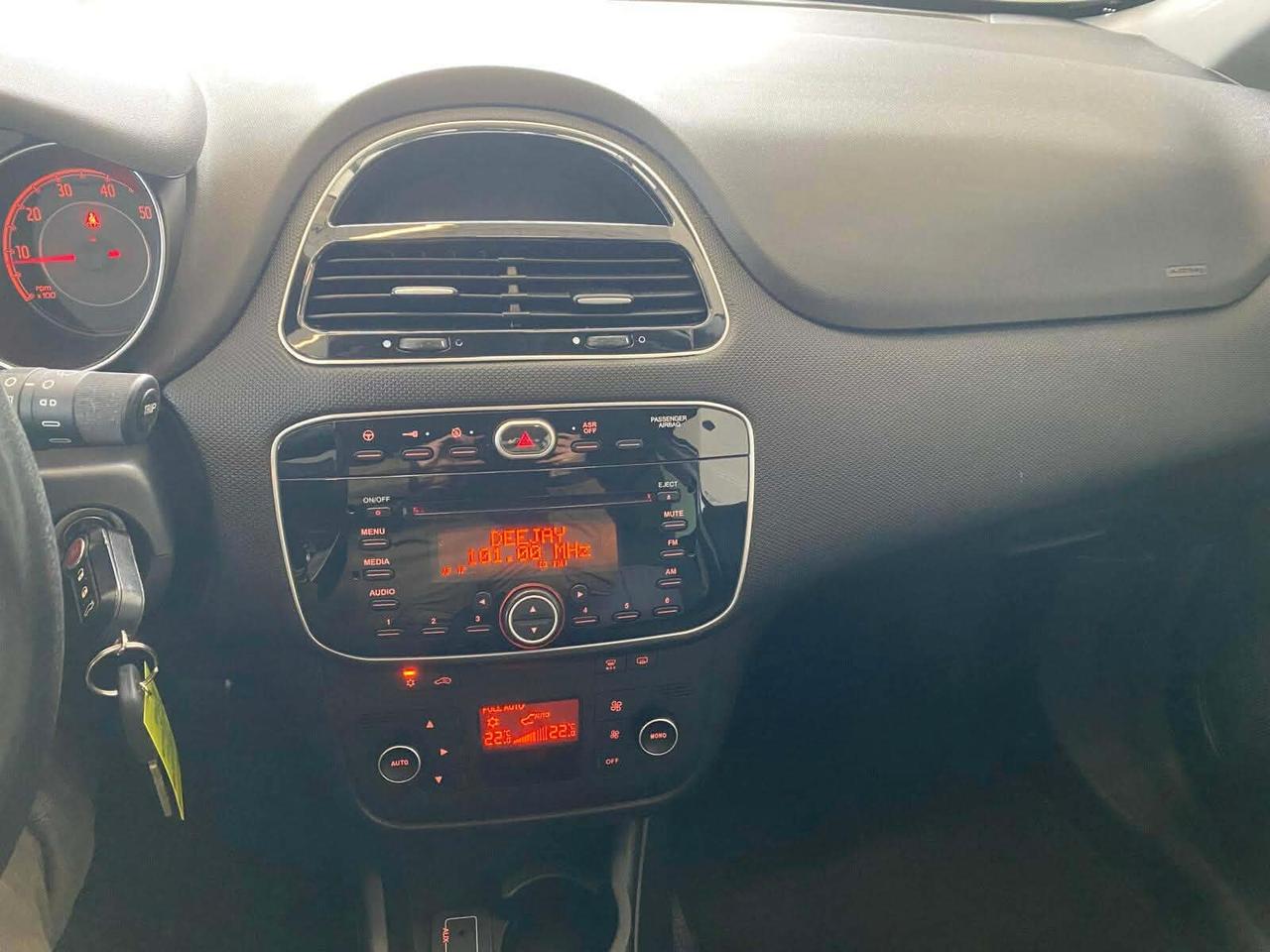 Fiat Punto 1.3 MJT II S&S 95 CV 5 porte Street