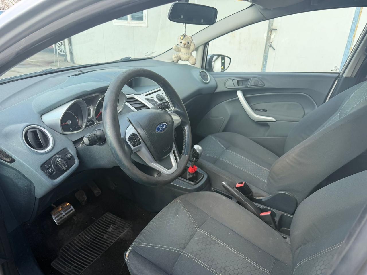 Ford Fiesta 1.4 TDCi 68CV 5 porte Titanium