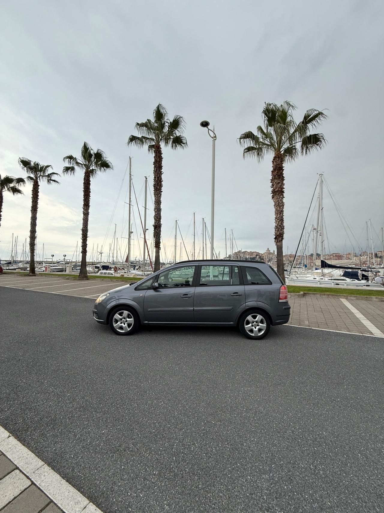 Opel Zafira 1.9 CDTI 120CV Cosmo