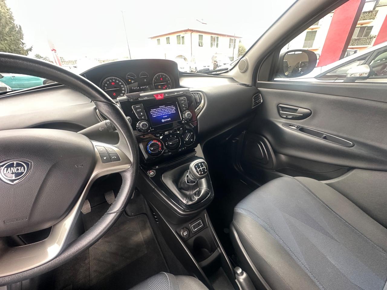 Lancia Ypsilon 1.2 69 CV 5 porte GPL Platinum