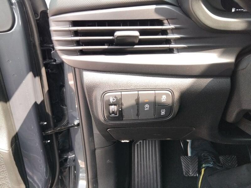 Hyundai i20 III 2023 1.2 mpi Connectline 79cv mt