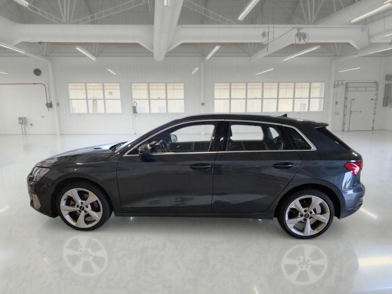 AUDI A3 SPORTBACK 30 TDI Business Advanced