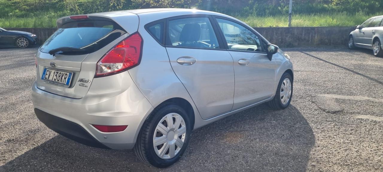 Ford Fiesta 1.5 TDCi 75CV 5 porte Titanium