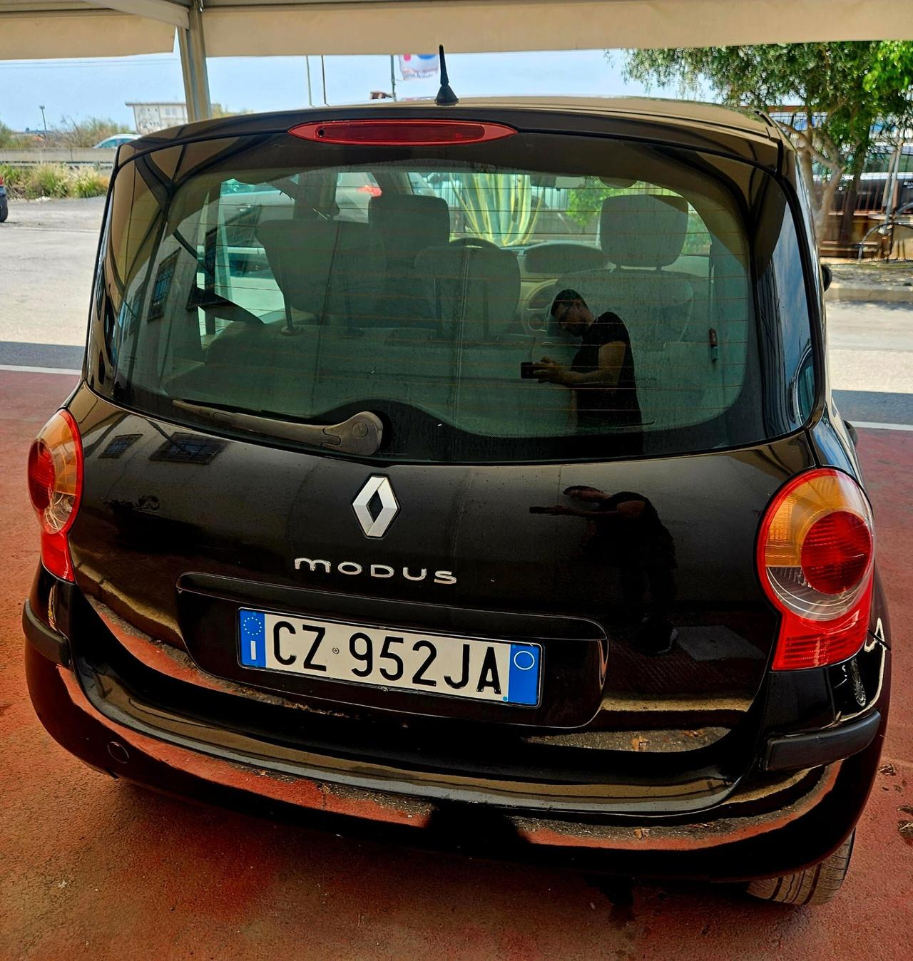 Renault Modus 1.2 16V Luxe Privilège