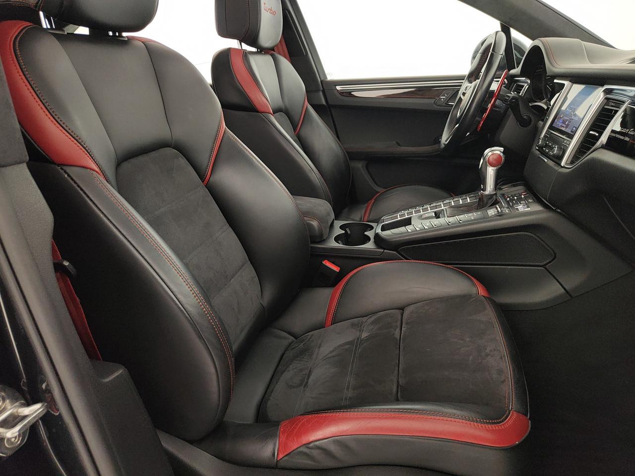 PORSCHE Macan 3.6 Turbo Performance 440cv pdk