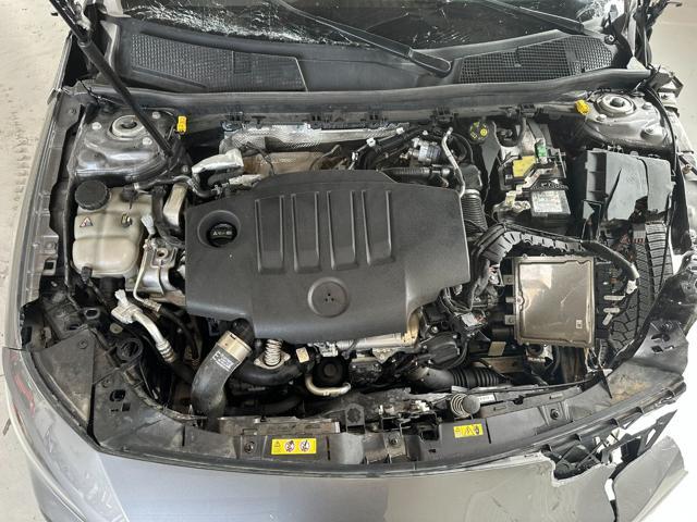 MERCEDES-BENZ A 180 D AUTOMATIC AMG LINE PREMIUM