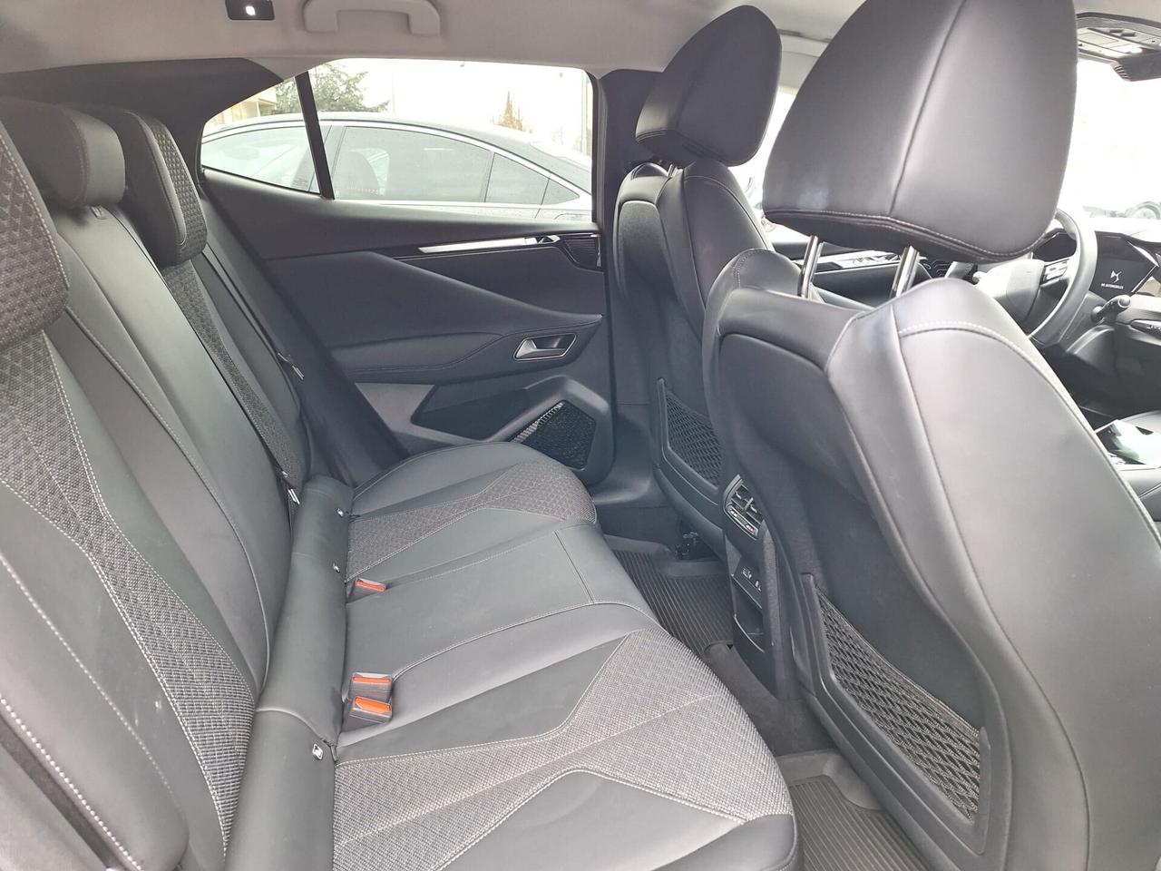 DS4 PureTech 130 automatico Trocadero VEICOLO X NEOPATENTATI