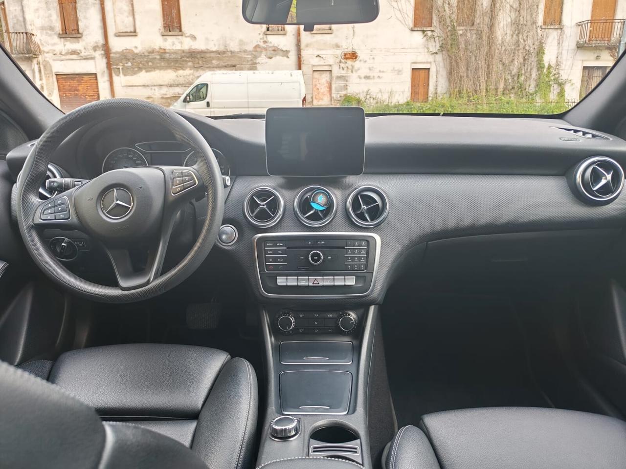 Mercedes-benz A 180 d Automatic Executive