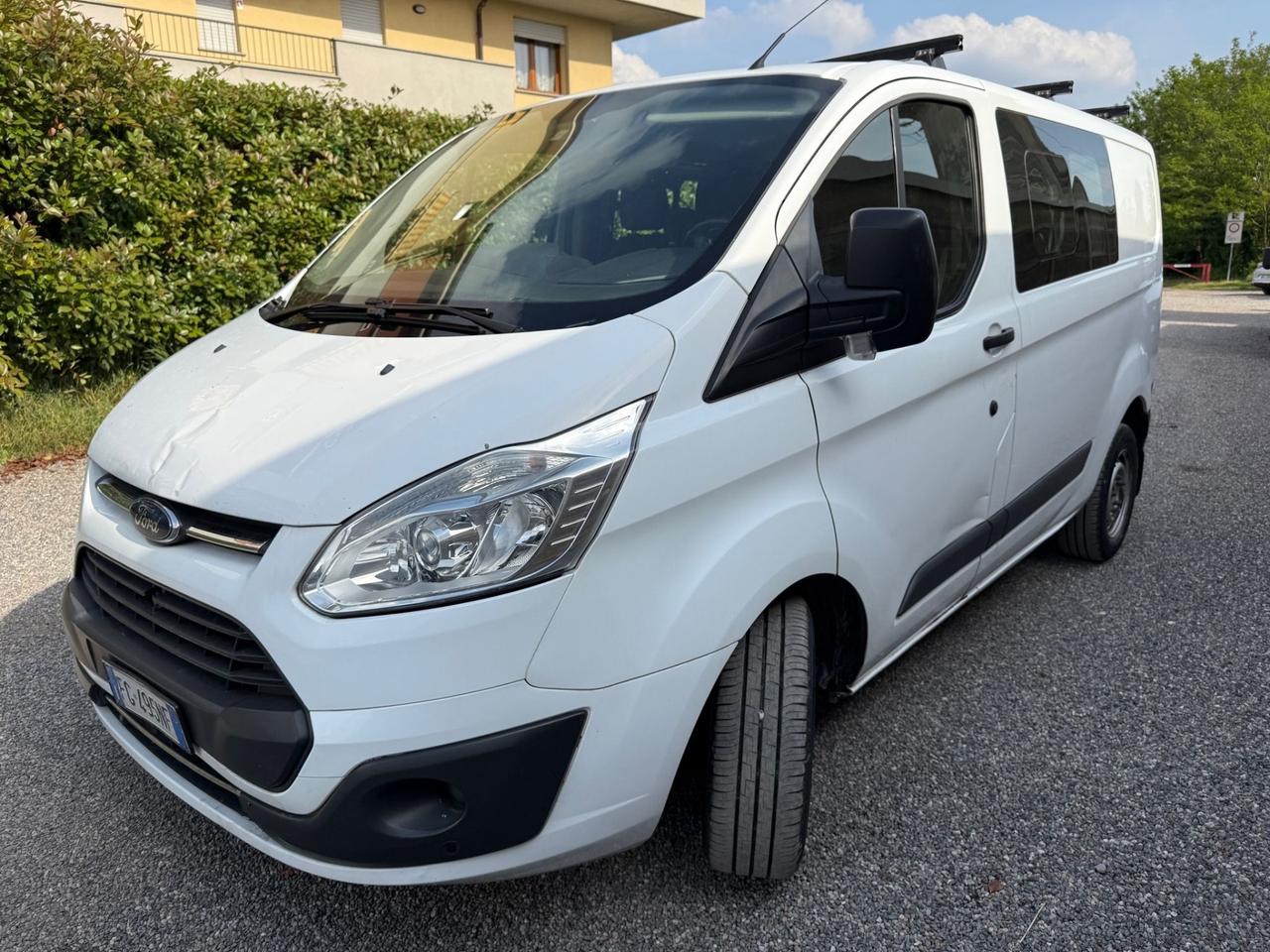 Ford Transit Custom 2.0 TDCi 6 posti
