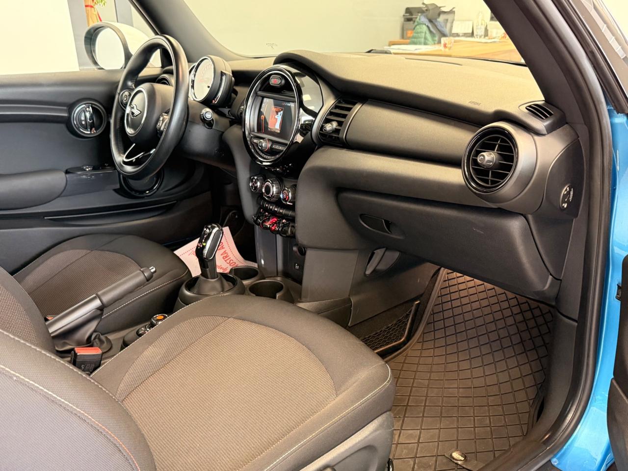 Mini 1.5 Cooper 102cv Automatica Neopatentati