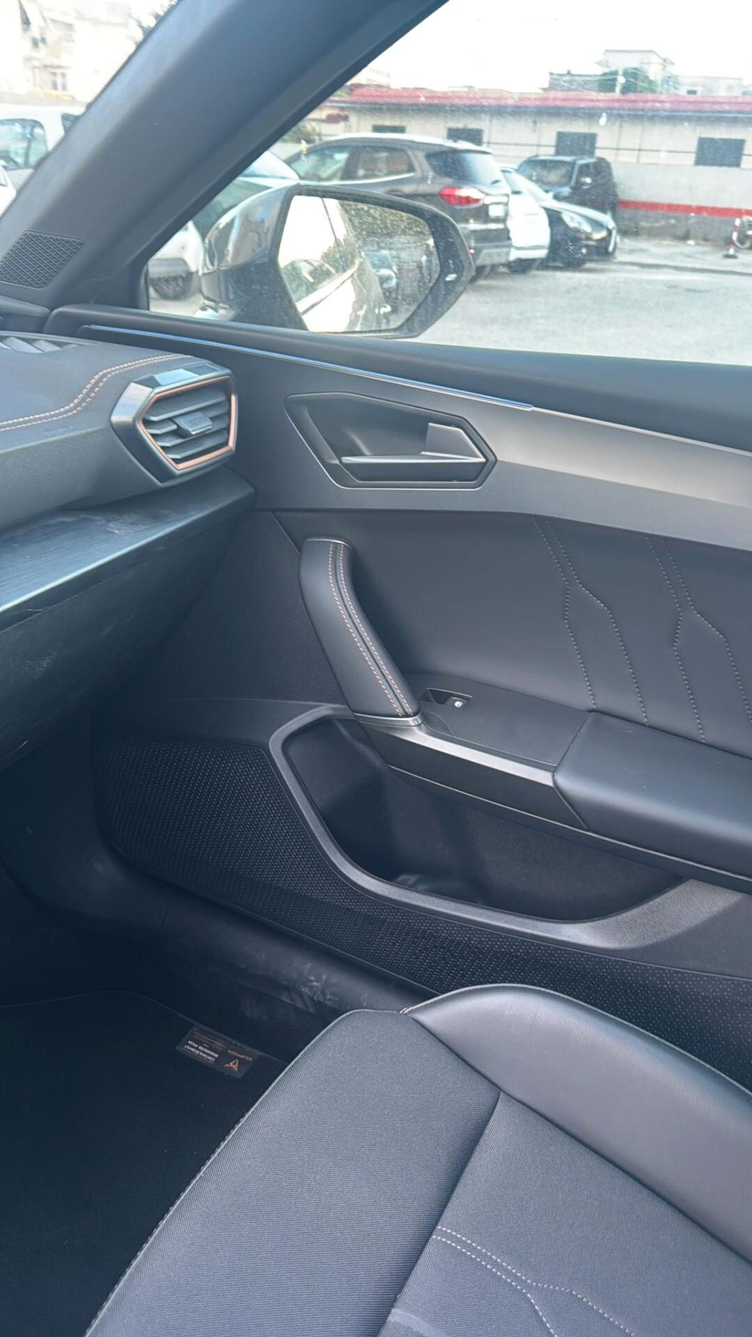 Cupra Leon Sportstourer 2.0 TSI 310 CV 4Drive DSG VZ