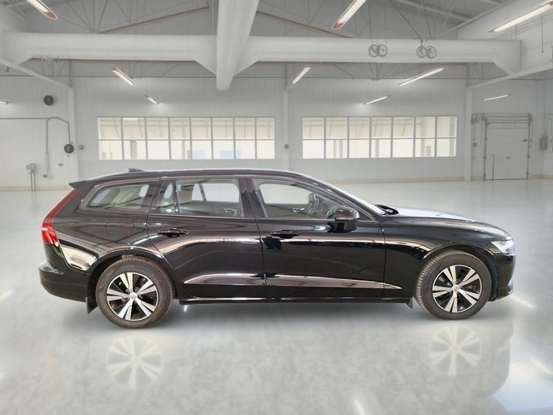 VOLVO V60 D3 Momentum Business Autom. WAGON