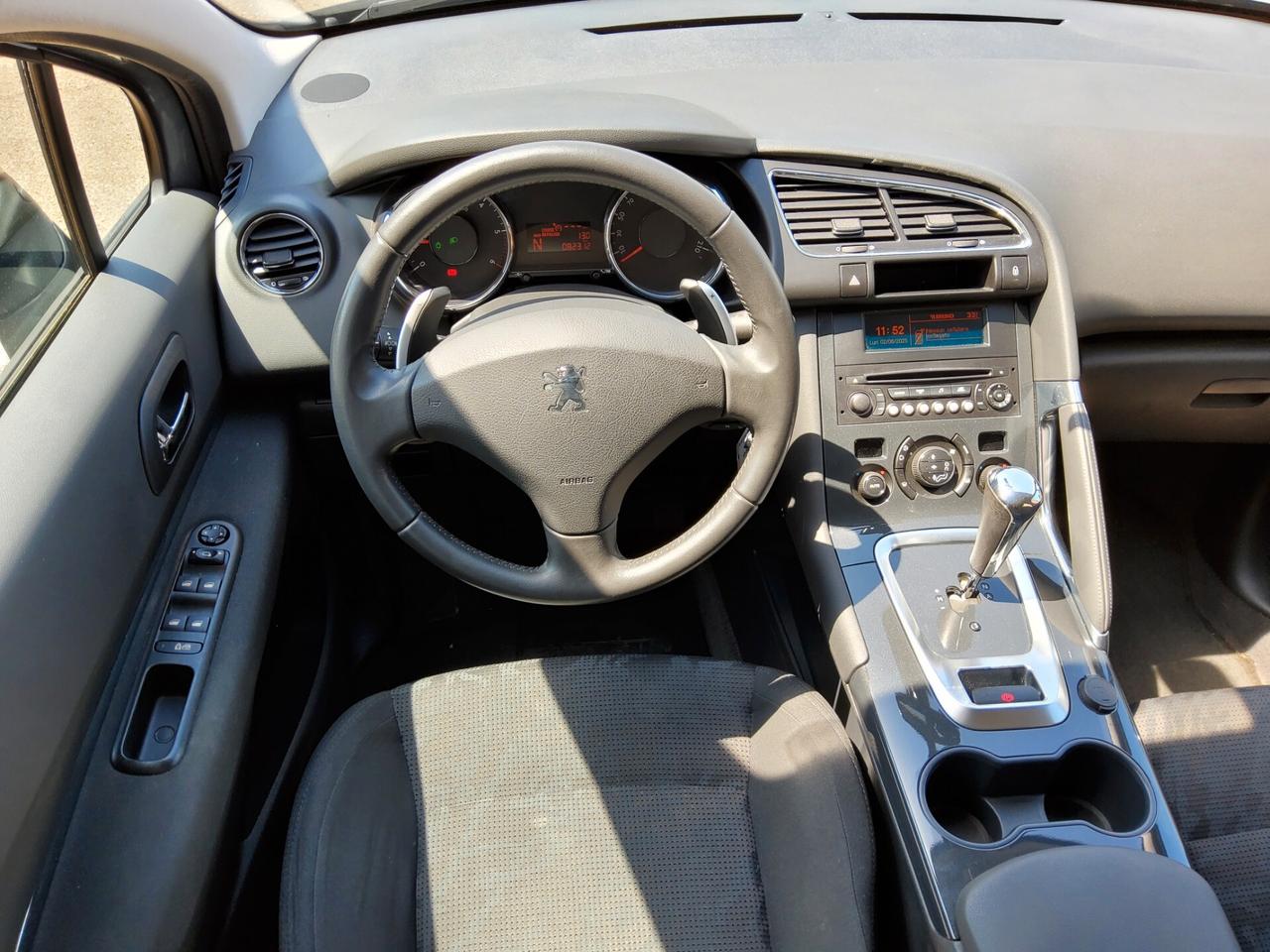Peugeot 3008 1.6 e-HDi 112CV cambio robotizzato Stop&Start Access