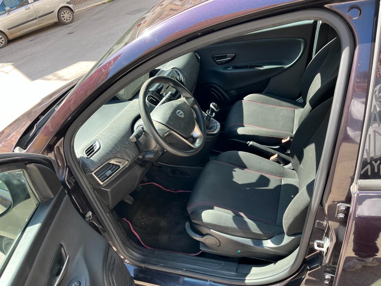 Lancia Ypsilon 0.9 TwinAir 85 CV 5 porte S&S Elefantino