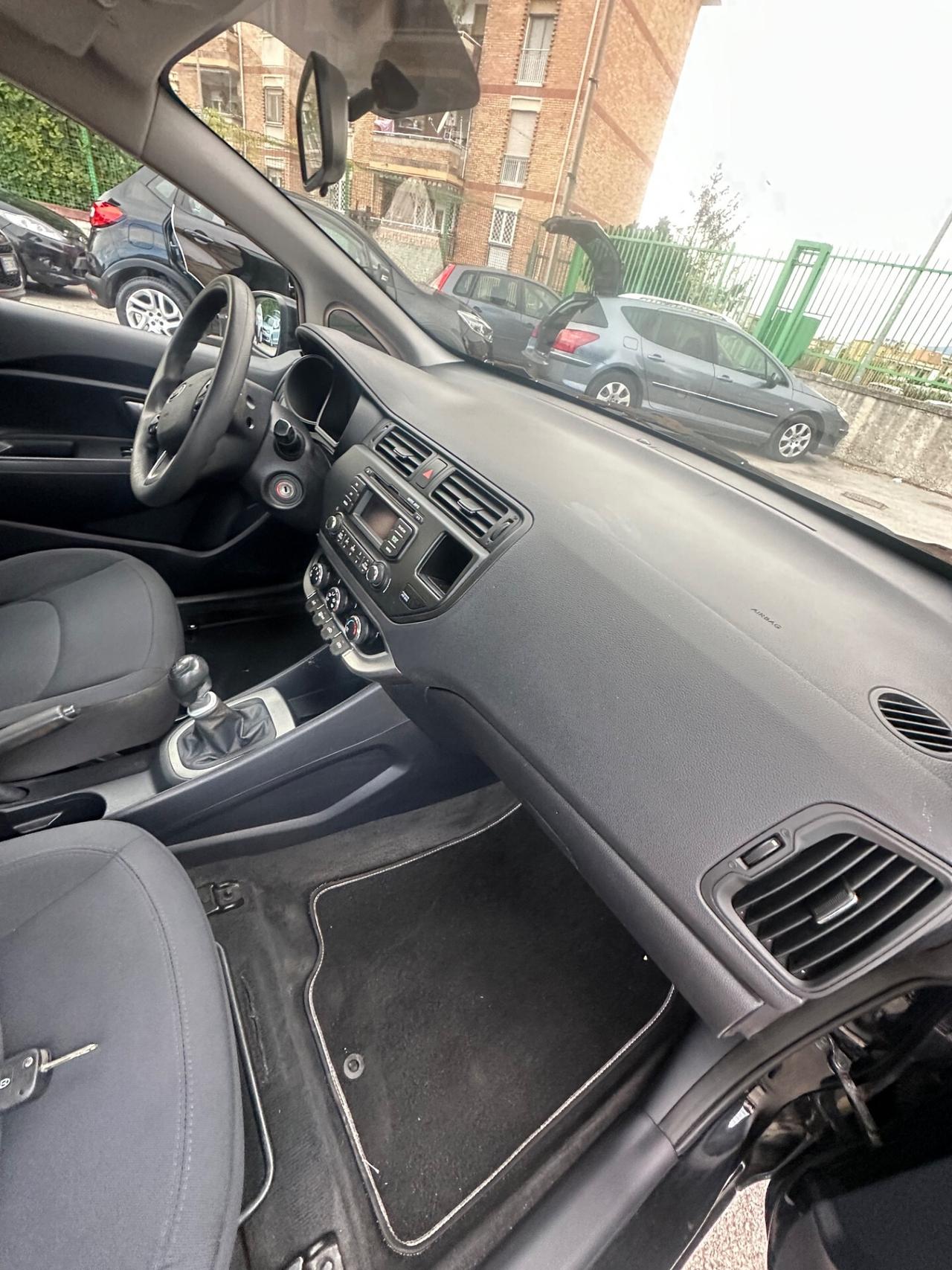 Kia Rio 1.1 CRDi 5p. Cool